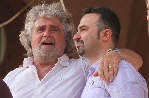 Beppe Grillo dixit: "At salut, buson". Arcigay contro la battuta omofoba Cultura Gay 