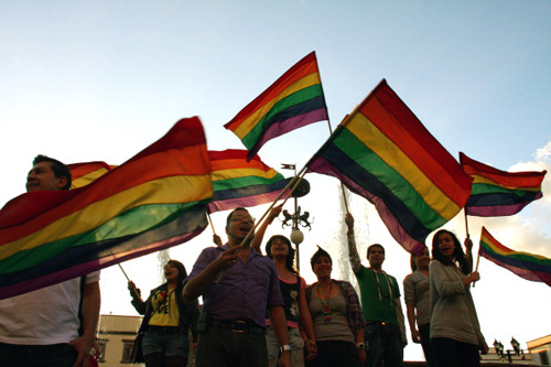 Studio LGBT, ragazzi gay hanno paura di essere infelici se non accettati Primo Piano Sondaggi Lgbt 