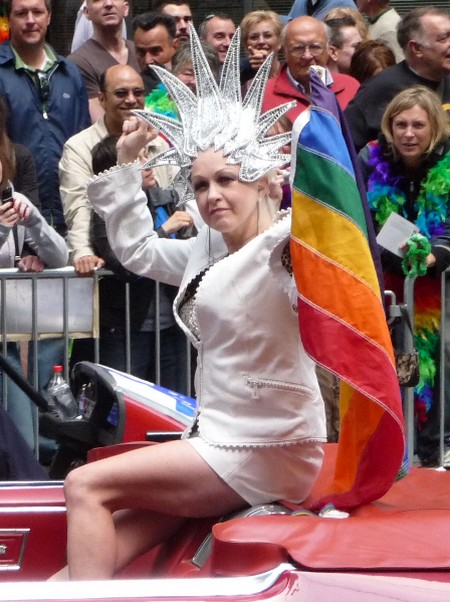 Cyndi Lauper inaugura un rifugio per gay Cultura Gay Icone Gay 