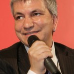 Nichi Vendola:"La mia omosessualità? Più facile dirlo ai preti che al partito" Cultura Gay GLBT News 