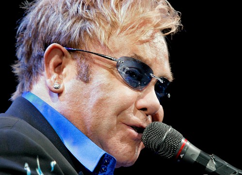 Marocco: Elton John fuori dal festival Mazawine perchè incoraggia l'omosessualità GLBT News 