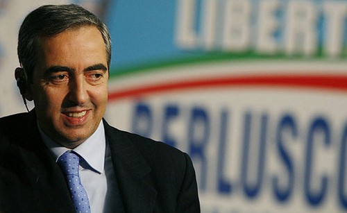 Maurizio Gasparri sulle unioni gay: "Impraticabili, non fanno parte del programma di governo" Cultura Gay 