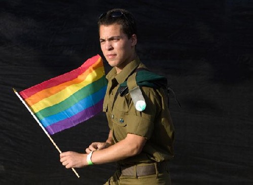 California: i soldati gay potranno dichiarare apertamente il loro orientamento sessuale  GLBT News 