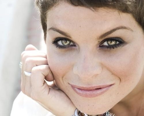 Alessandra Amoroso: "Tiziano Ferro ha fatto bene a fare coming out" Gossip Gay 