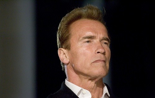 California: Arnold Schwarzenegger approva una legge a favore dei giovani gay Cultura Gay GLBT News 