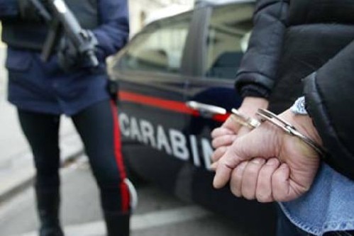 Napoli: custode ricattato per le sue relazioni omosessuali GLBT News 