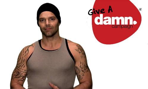 Give a Damn: campagna contro l'omofobia promossa da Cyndy Lauper GLBT News 
