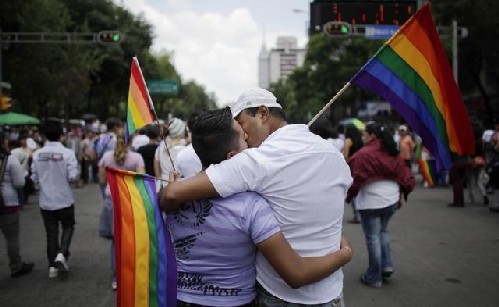 Messico: partito usa fondi pubblici per finanziare seminari che guariscono l'omosessualità Cinema Gay GLBT News 