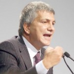 Nichi Vendola: "Non vivo la mia omosessualità come un peccato" Cultura Gay 