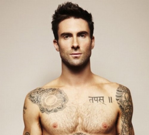 Adam Levine nudo su Cosmopolitan per beneficienza Gallery Icone Gay 