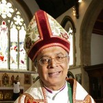 Rochester, l'ex vescovo Michael Nazir-Ali: "Il benessere del figlio di Elton John è a rischio" Cultura Gay 