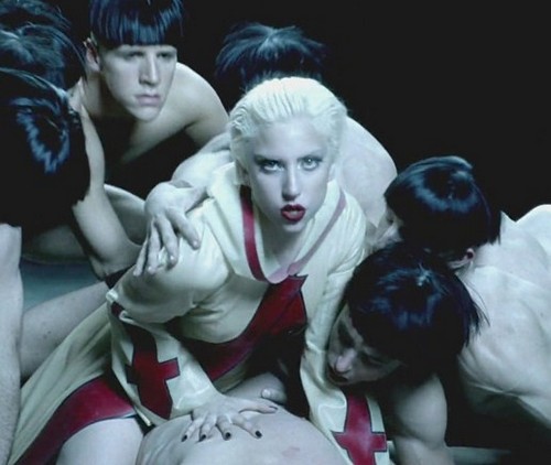 Argentina: politico omofobo utilizza Alejandro di Lady Gaga come colonna sonora del suo spot Cultura Gay Icone Gay 