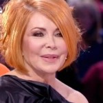 Marina Ripa di Meana a Domenica Cinque: "Ho incontrato il sesso a 8 anni con una cameriera lesbica" Gossip Gay 