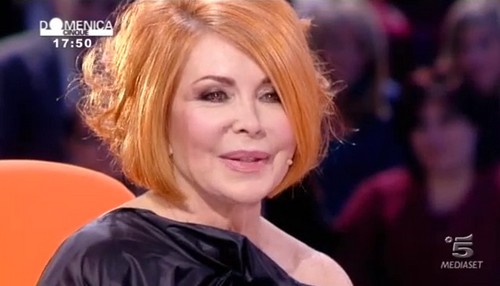 Marina Ripa di Meana a Domenica Cinque: "Ho incontrato il sesso a 8 anni con una cameriera lesbica" Gossip Gay 