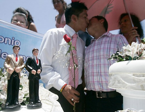 Perù: i matrimoni gay nel programma elettorale dei due candidati alla Presidenza della Repubblica Cultura Gay 