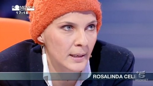 Rosalinda Celentano a Domenica Cinque: "Chi ha inventato la parola omosessualità, ha paura dell'amore" Cultura Gay Video 