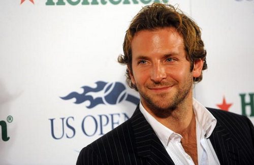 Bradley Cooper ha rinunciato alla cerimonia di laurea per girare una scena di sesso gay Gossip Gay 