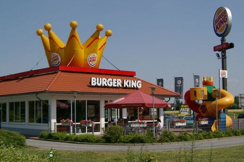 Burger King paga 3 milioni di dollari ad una coppia gay aggredita dal suo staff Cultura Gay GLBT News 