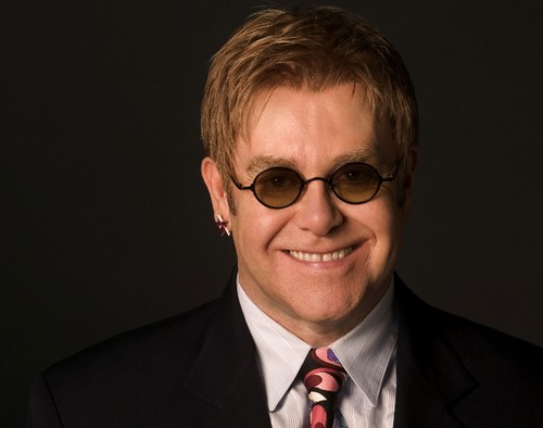 Elton John incontrerà David Cameron per contrastare l'HIV nel Regno Unito Cultura Gay 