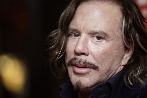 Mickey Rourke: "Gareth Thomas ha avuto le palle di fare coming out" Cinema Gay 