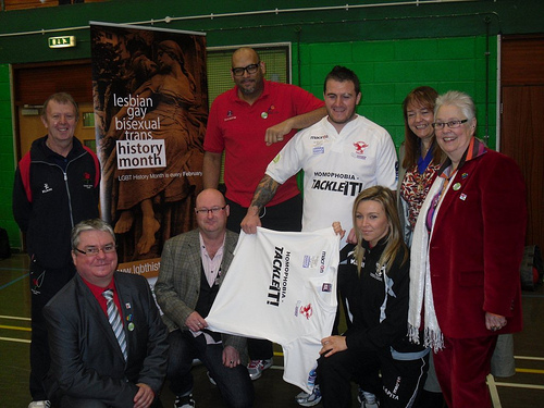 Sheffield Eagles indosseranno t shirt contro l'omofobia Cultura Gay 