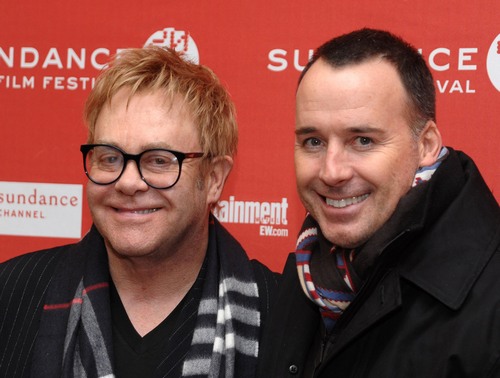 Elton John: "Zachary ha unito me e David in una maniera incredibile" Gossip Gay Icone Gay 