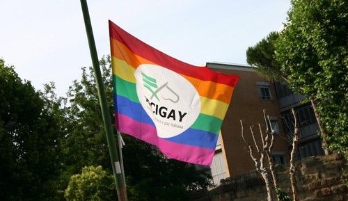 Dona il 5x1000 all'Arcigay Cultura Gay 