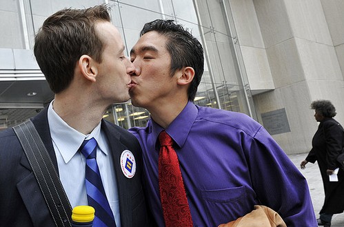 Americani sempre più favorevoli ai matrimoni gay Cultura Gay 