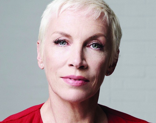 Annie Lennox: "Pensavo di sapere tutto sull'Aids prima di andare a Cape Town" Cultura Gay GLBT News 