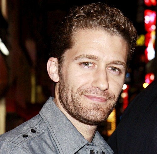 Matthew Morrison: "Sono cresciuto ballando e cantando, ma questo non vuol dire che sono gay" Gossip Gay Televisione Gay 