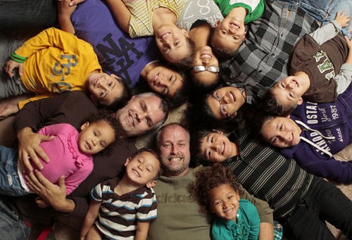 Arizona: 2 papà gay di 12 figli felici Cultura Gay Gallery 