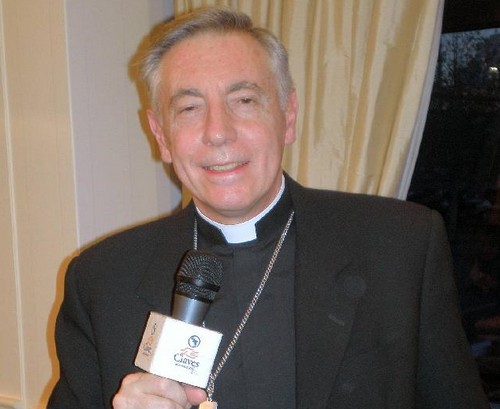 Argentina: vescovo Hector Aguer chiede a Giovanni Paolo II di perdonare chi ha legalizzato i matrimoni gay Cultura Gay 