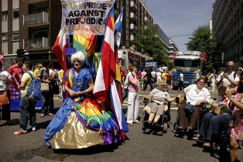 Europride 2011: Roma si veste con i colori dell'arcobaleno Cultura Gay Manifestazioni Gay 