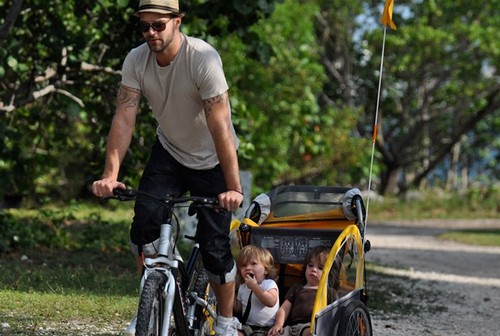 Ricky Martin a Vanity Fair: "Quando hai figli, ogni decisione è per il loro benessere" Cultura Gay 