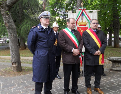 Sulmona, il sindaco Federico si difende: "Una pura mistificazione in stile Striscia la Notizia" Cultura Gay 