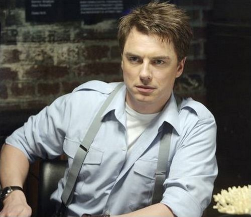 John Barrowman: "Non ci sono stereotipi gay in Torchwood" Televisione Gay 