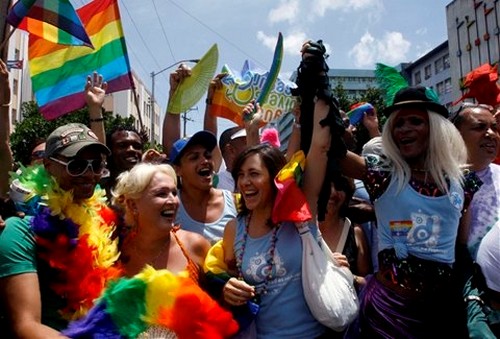Avana: una decina di partecipanti al Gay Pride Manifestazioni Gay 