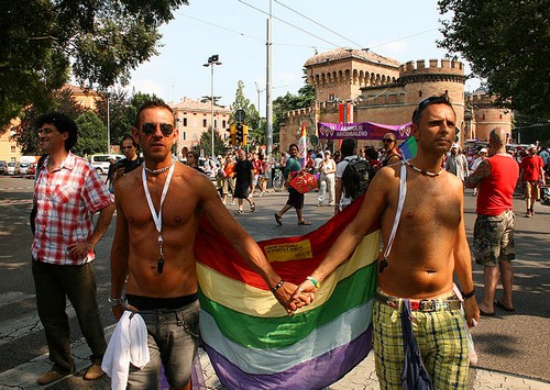 Ricerca gay: Bologna accogliente, Roma peggiorata dopo il caso Marrazzo Cultura Gay 