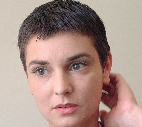 Sinead O'Connor è alla ricerca di un partner, anche donna Gossip Gay 