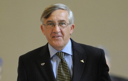 Ministro della Difesa Inglese Gerald Howarth: “Il matrimonio gay è un passo troppo lungo” GLBT News 