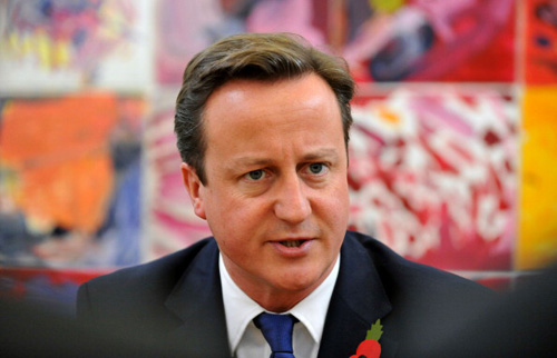 David Cameron: "Basta sovvenzioni per i paesi omofobi" GLBT News Omofobia 