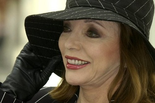 Joan Collins rimprovera il primo ministro australiano: "Non sostiene i matrimoni gay" Cultura Gay 