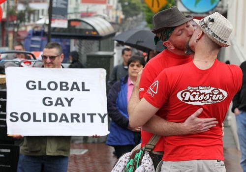 Dmitry Kozak inizia la lotta contro gli omosessuali GLBT News 