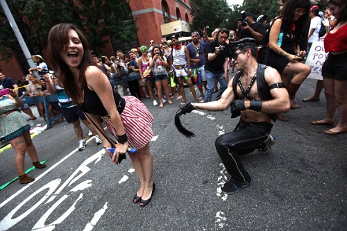 Gay Pride a Chicago, terrorizzato il Cardinale Francis George Manifestazioni Gay Primo Piano 