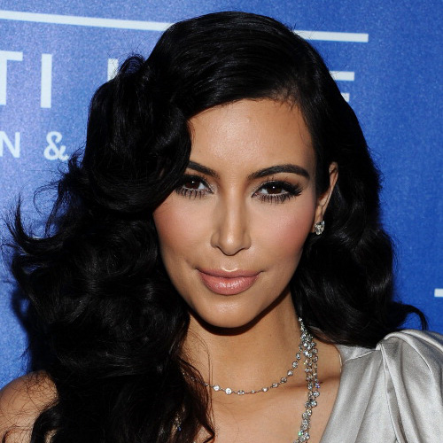 Kim Kardashian dona 50.000 dollari a The Trevor Project Icone Gay Lifestyle Gay 