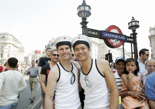 Gran Bretagna: ok ai matrimoni gay GLBT News 