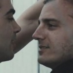 Bacio gay tra Reggiani e Vaporidis in Ci vediamo a casa Cinema Gay 