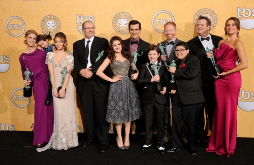 Joey Hensley contro la serie Modern Family Televisione Gay 