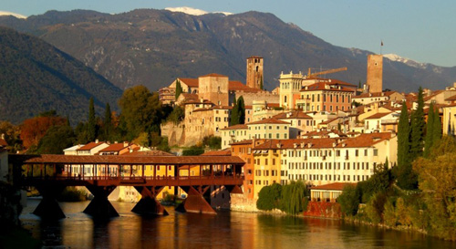 San Valentino gay 2012, continuano le critiche a Bassano del Grappa  Manifestazioni Gay 