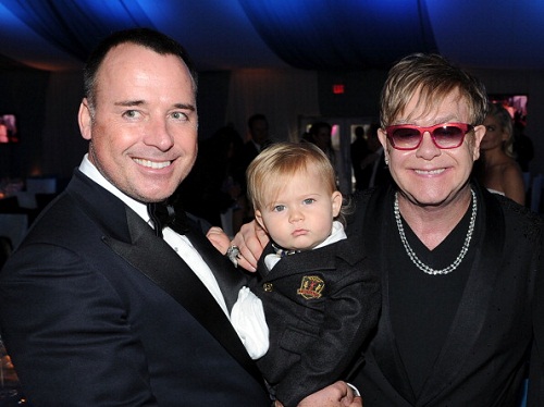 Secondo figlio in arrivo per Elton John e David Furnish? Icone Gay Primo Piano 